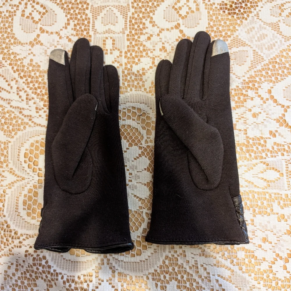 Brown Quilted Bow Gloves